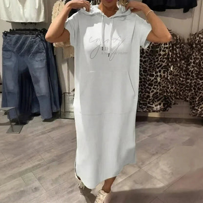 Vestido Nara™ com Capuz e Bolso Frontal Funcional