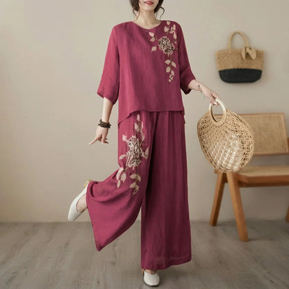 Conjunto Nicole™ em Linho de Algodão com Bordado Floral Delicado e Calça Pantalona
