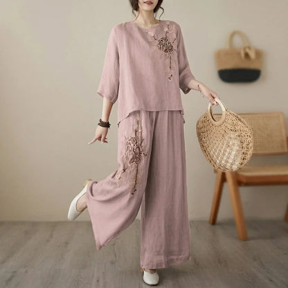 Conjunto Nicole™ em Linho de Algodão com Bordado Floral Delicado e Calça Pantalona
