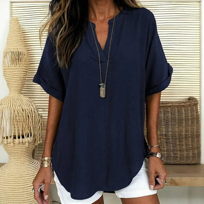 Blusinha Maya™ com Barra Curva Delicada e Decote em V com Abertura