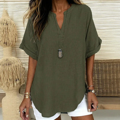 Blusinha Maya™ com Barra Curva Delicada e Decote em V com Abertura