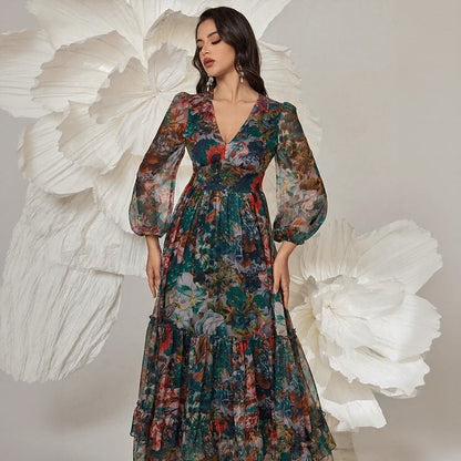 Vestido Orphélia™ com Estampa Artística Luxuosa e Camadas Fluídas