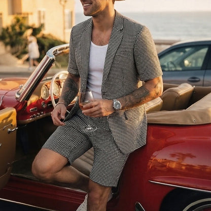 Conjunto Montreux™ em Alfaiataria com Blazer de Manga Curta e Bermuda Xadrez Clássica