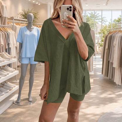 Conjunto Yelena™ Blusa Oversized com Decote em V e Shorts Minimalista