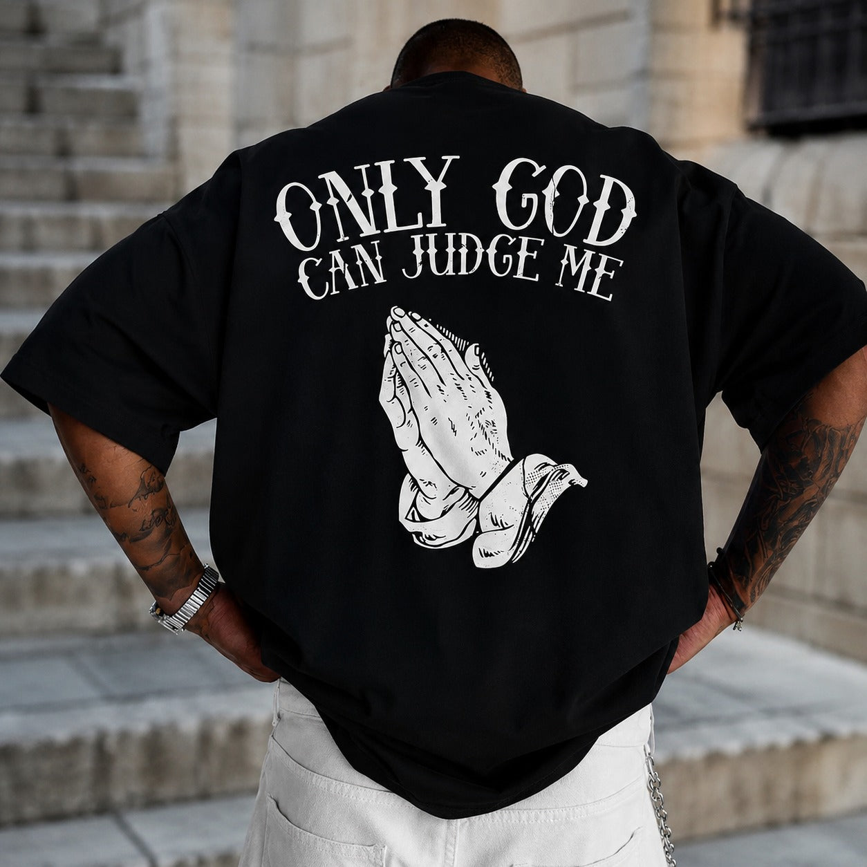 Camiseta Caleb™ com Caimento Oversized e Estampa Marcante