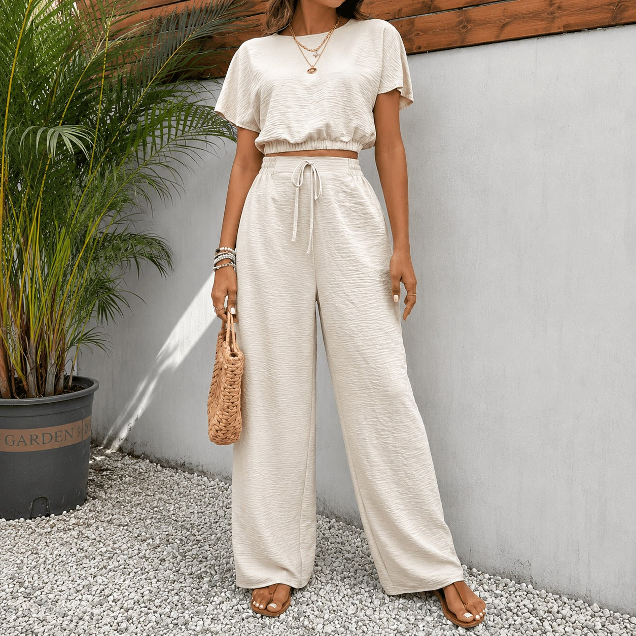 Conjunto Juliette™ em Viscose Premium com Blusa Cropped