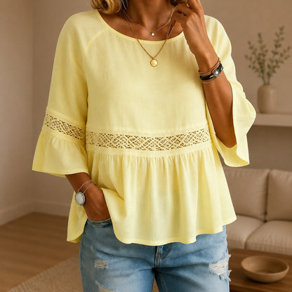 Blusinha Aitana™ em Linho de Algodao com Rendas delicadas e Mangas Evasê