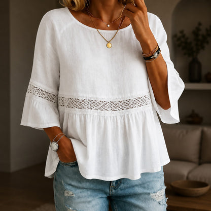 Blusinha Aitana™ em Linho de Algodao com Rendas delicadas e Mangas Evasê
