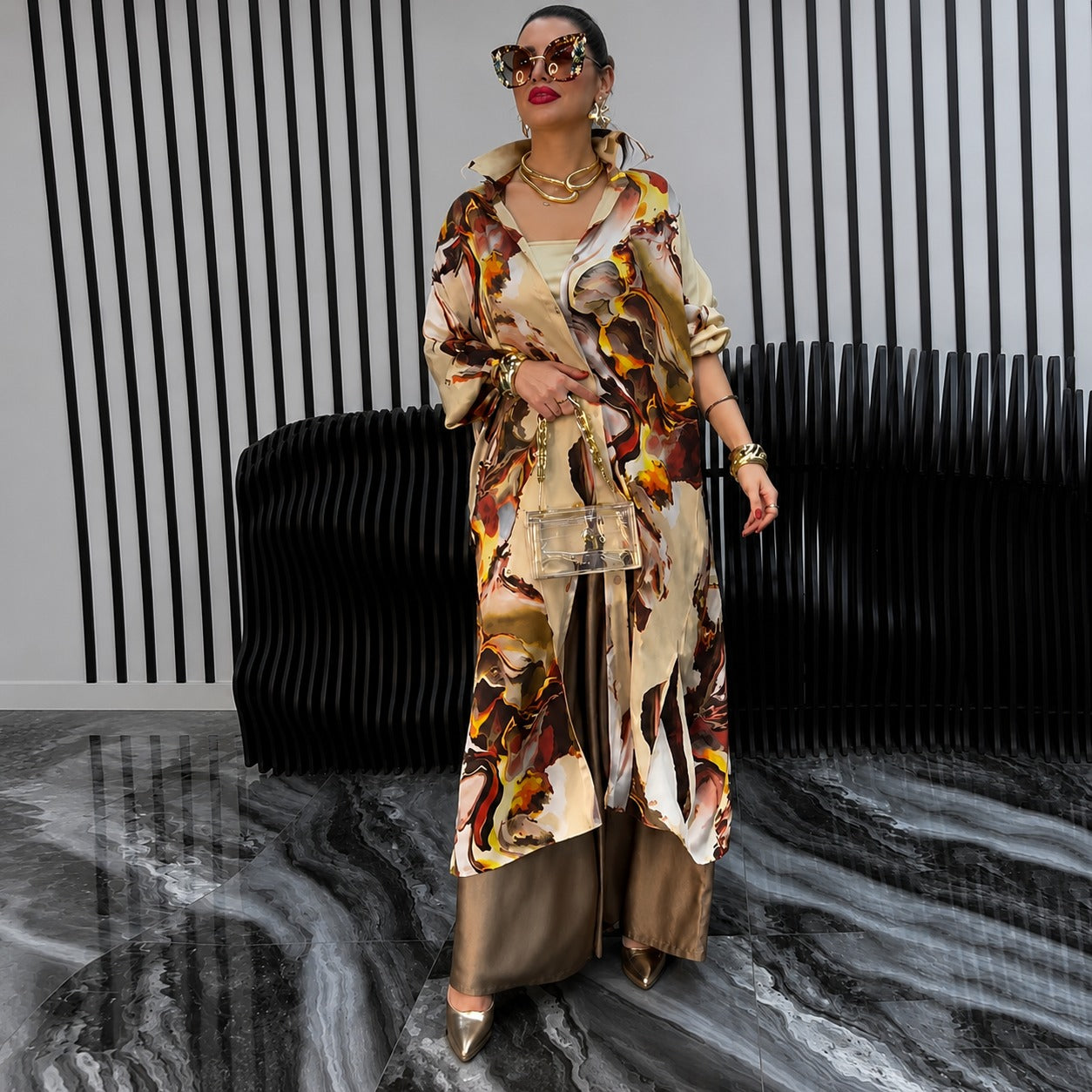 Conjunto Odette™ com Camisa Longa Estampada e Pantalona que Não Marca o Corpo
