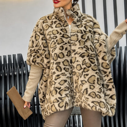 Casaco Marais™ em Pele Sintética Animal Print e Mangas Caneladas / Elegância com Volume e Atitude!