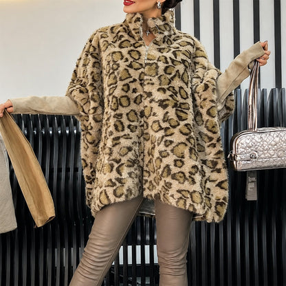 Casaco Marais™ em Pele Sintética Animal Print e Mangas Caneladas / Elegância com Volume e Atitude!
