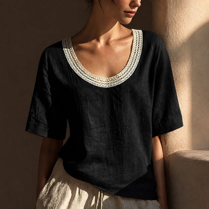 Blusinha Maira™ em Linho e Algodão com Decote em Crochê / Charme e Delicadeza Em Cada Detalhe