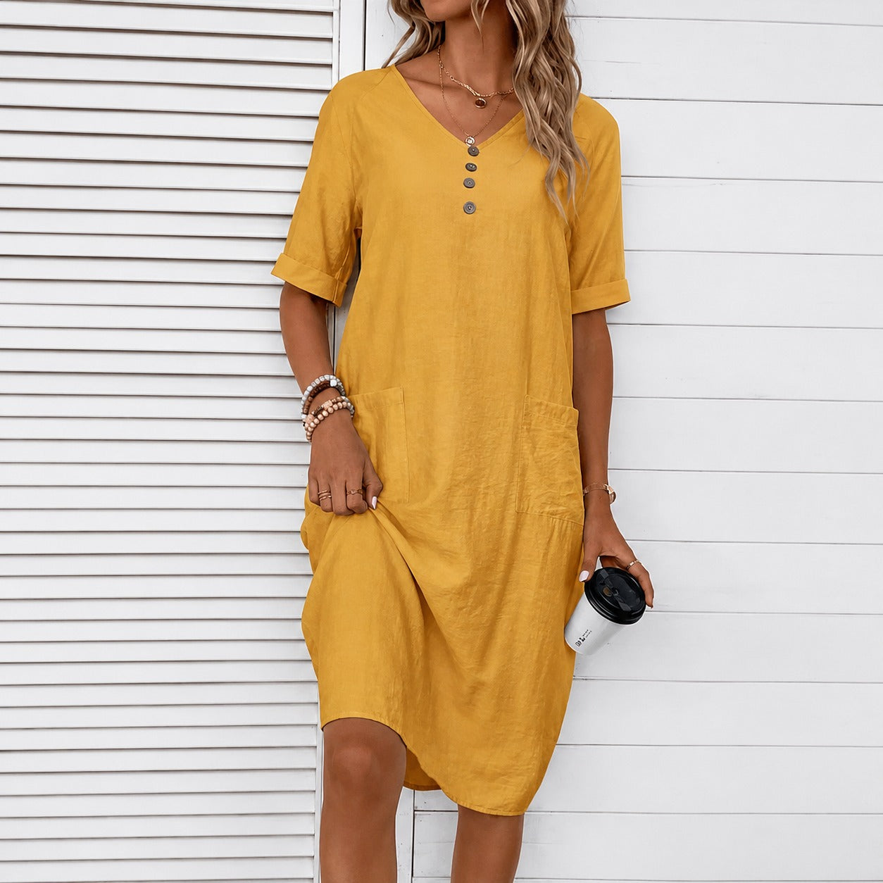 Vestido Mariel™ Midi com Bolsos Frontais e Visual Minimalista / Leveza Que Acompanha Cada Movimento