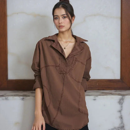 Blusa Jeans Riverland™ Oversized com Gola Aberta e Costuras Marcadas / Para Quem Valoriza Conforto e Autenticidade!