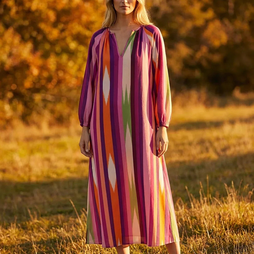 Vestido Camélia™ em Viscose com Decote em V e Mangas Levemente Bufantes