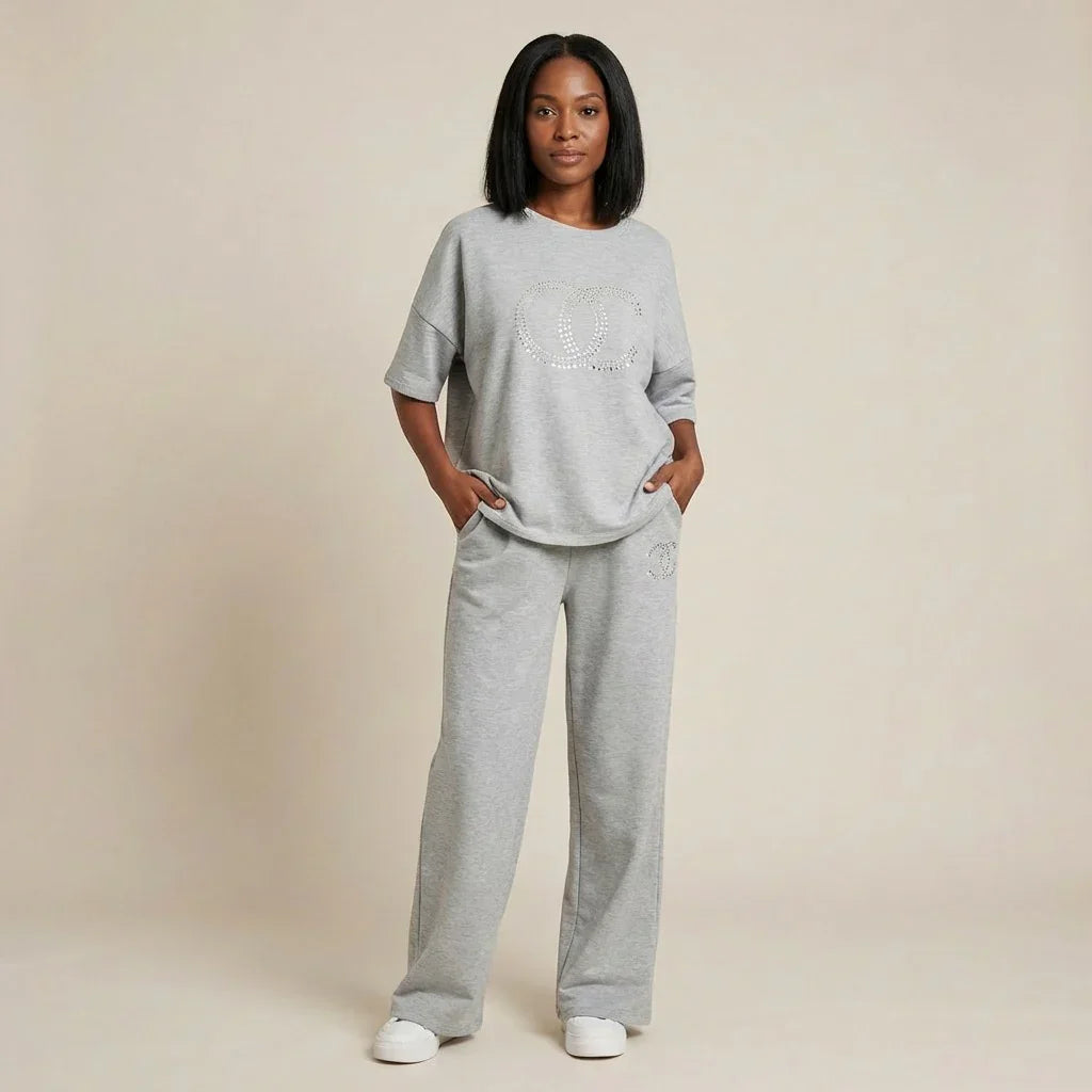 Conjunto Madame Clarice™ em Malha Confort com Detalhes em Cristais Elegantes