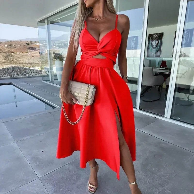Vestido Fiora™ com Recorte Delicado e Fenda Elegante