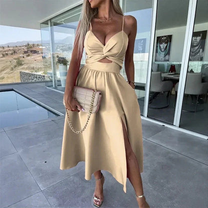 Vestido Fiora™ com Recorte Delicado e Fenda Elegante