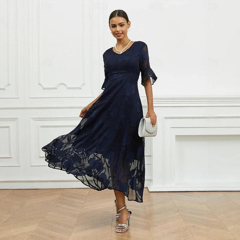 Vestido Celira™ com Design Floral Sofisticado
