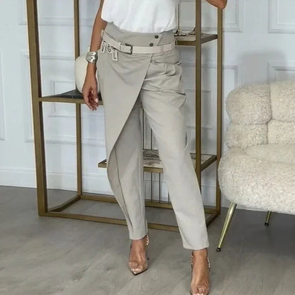 Calça Calista™ com Design Assimétrico e Cinto Exclusivo