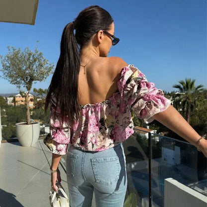 Blusa Florenze™  Ombro a Ombro com Design Floral Elegante
