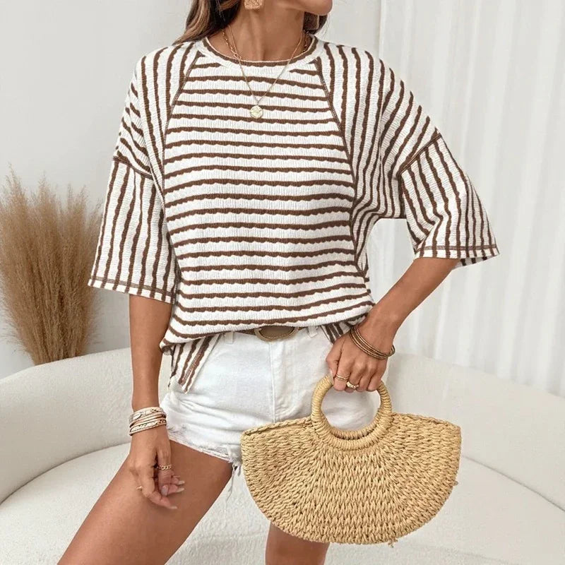 Blusa Dailynne™ Oversized com Design Listrado e Tecido Texturizado