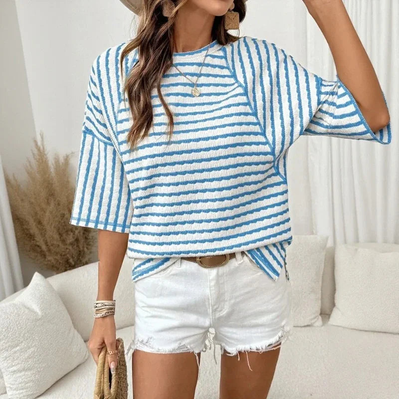 Blusa Dailynne™ Oversized com Design Listrado e Tecido Texturizado