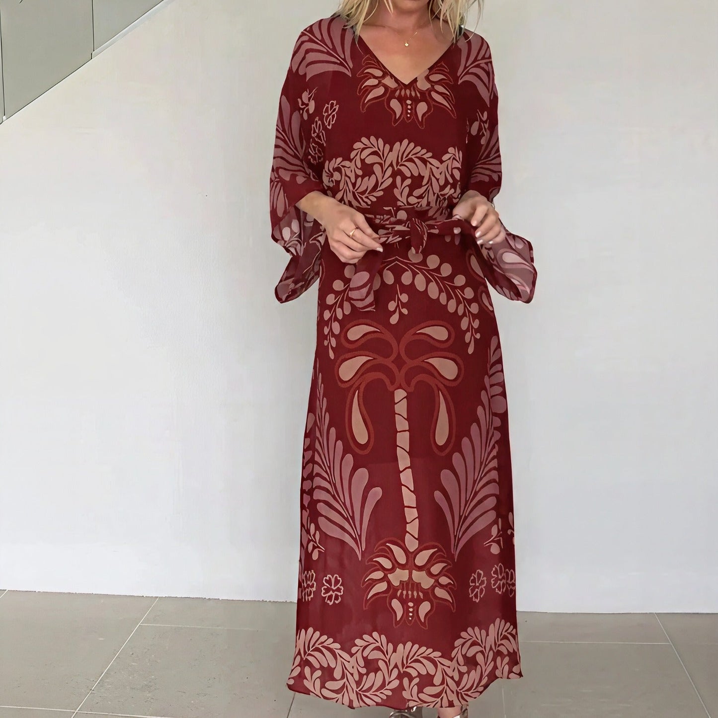 Vestido Kaftan Orlena™ com Estampa Artística e Cintura com Faixa Ajustável