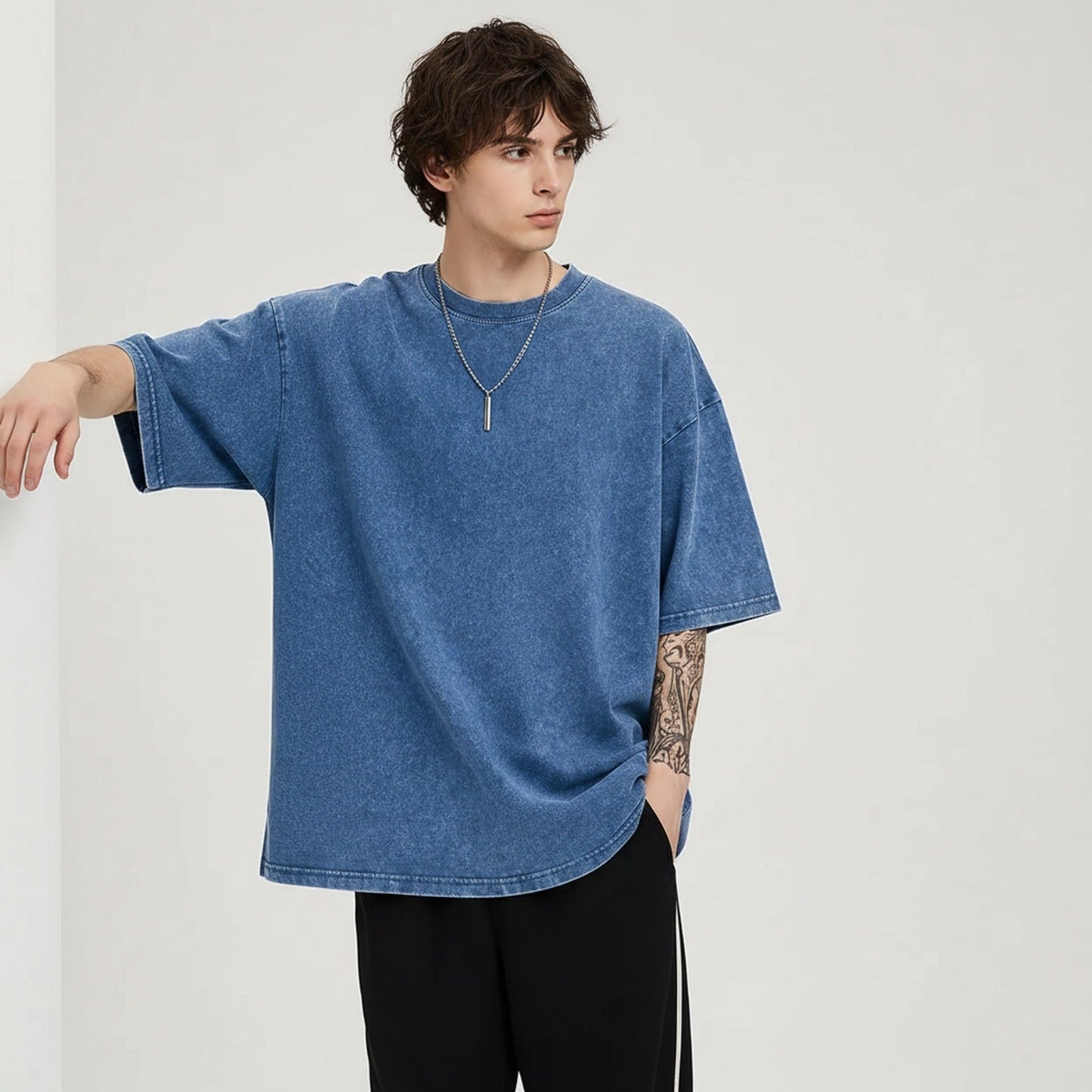 Camiseta Riven™ com Caimento Oversized e Estilo Atemporal