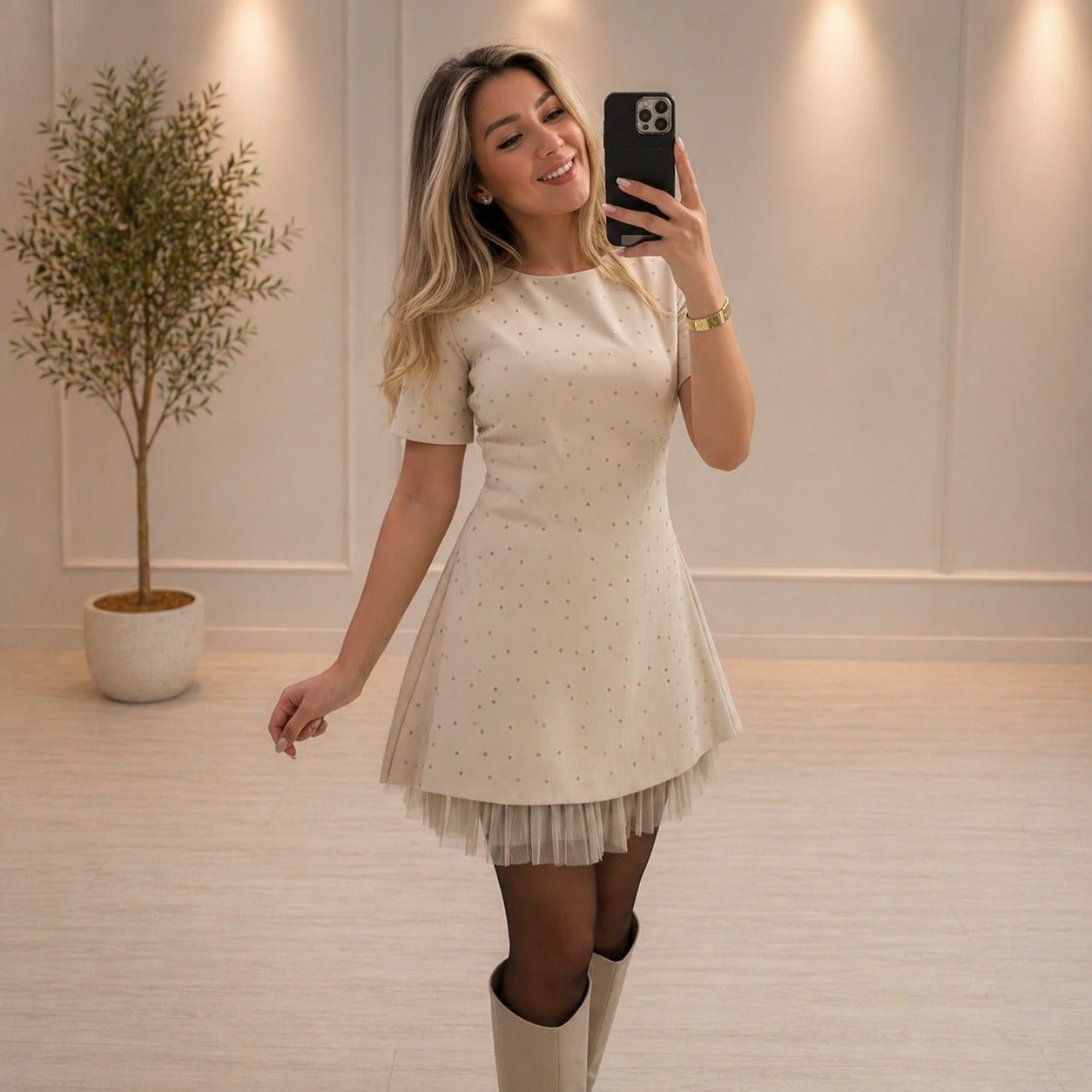 Vestido Delvane™ com Brilho Sutil e Toque Premium