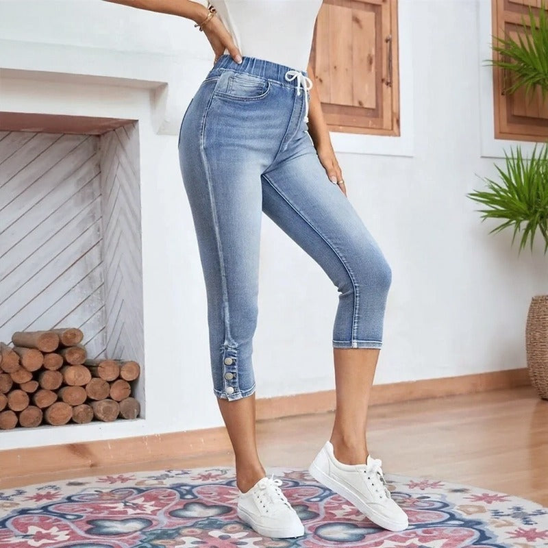 Calça Capri Lunessa™ em Jeans Flexível e Cintura Ajustável