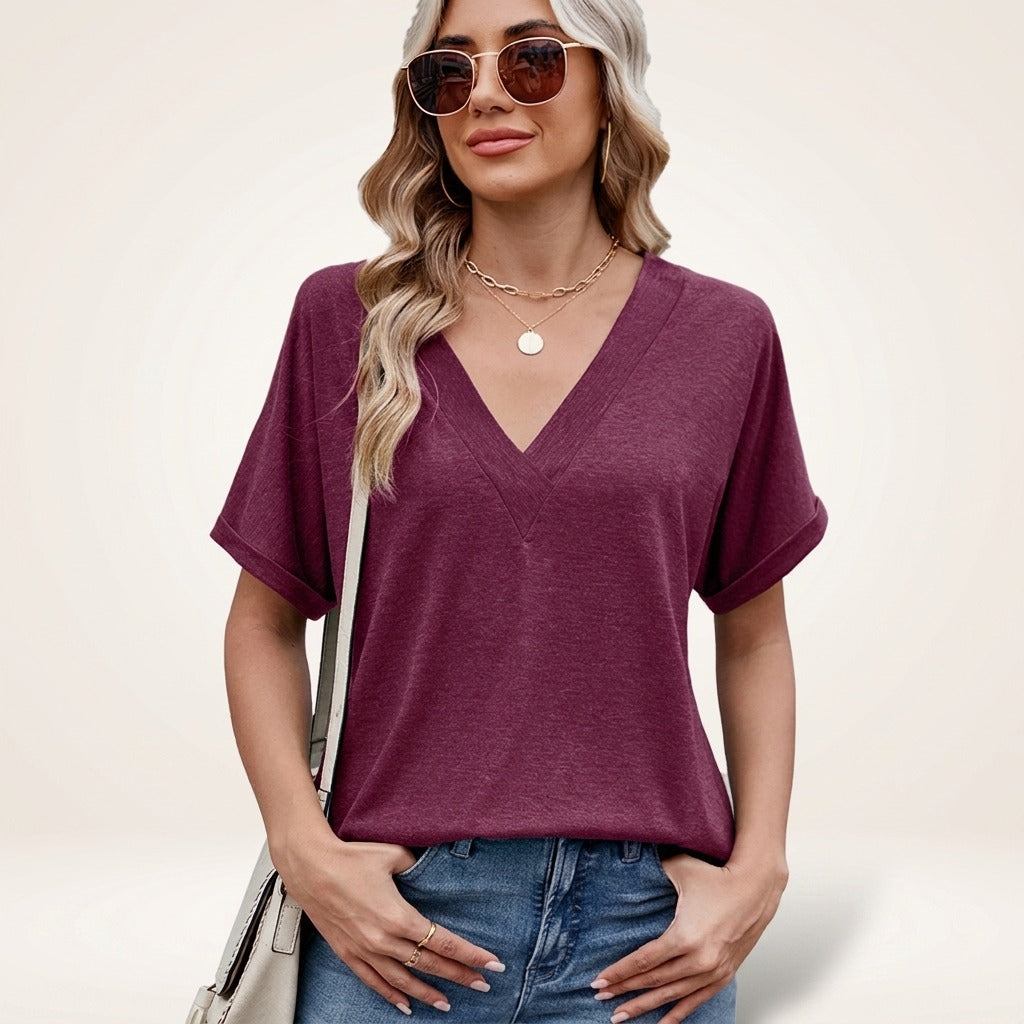 Blusa Elvara™ com Decote V e Estilo Atemporal
