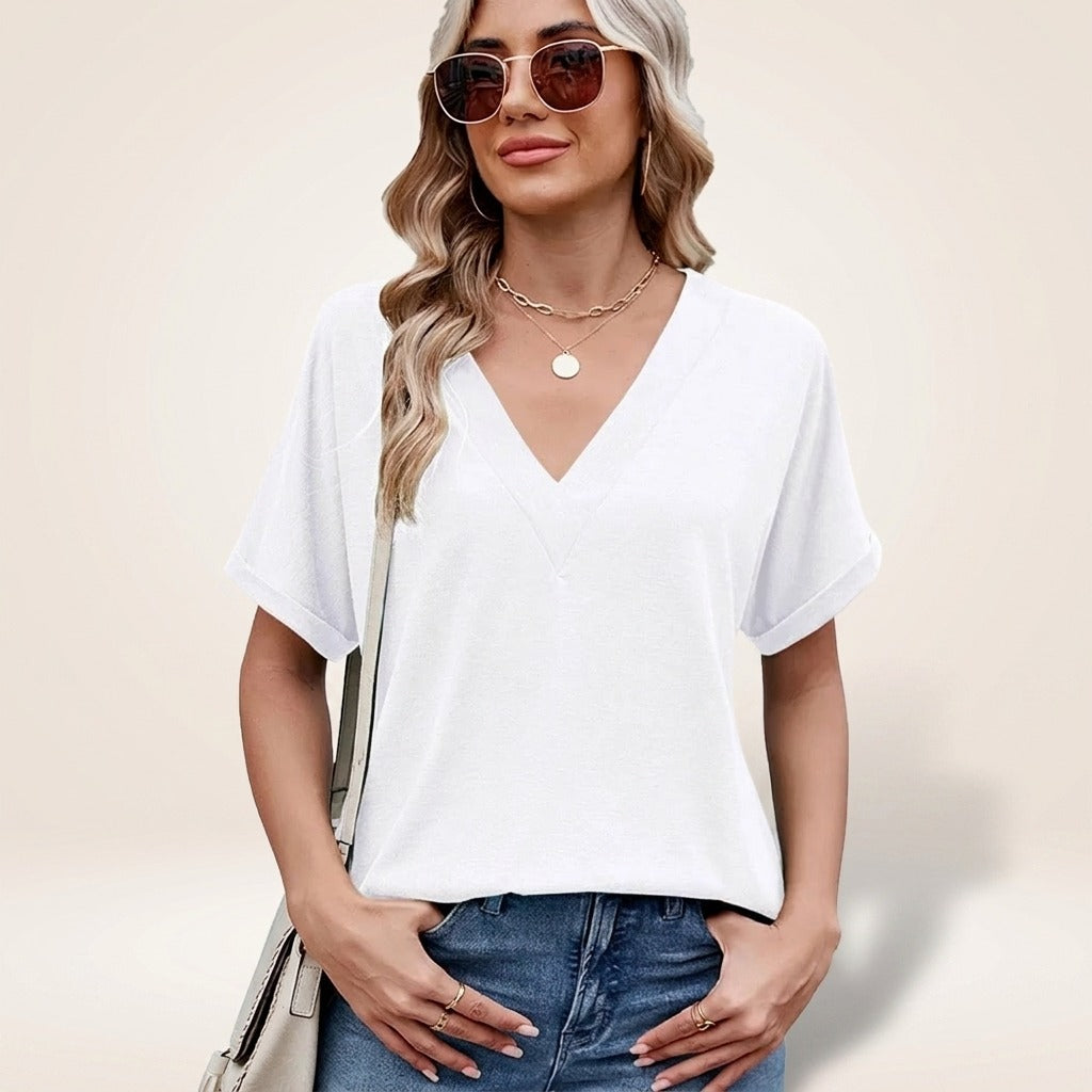 Blusa Elvara™ com Decote V e Estilo Atemporal