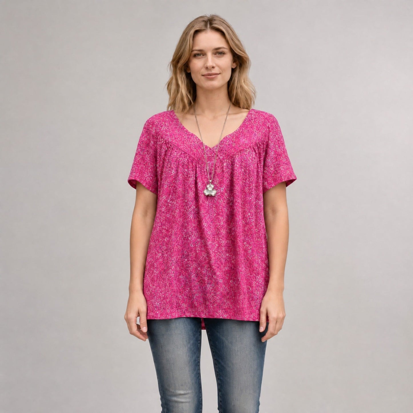 [COMPRE 2 E LEVE 3] Blusa Lisboa™ em Viscose Premium com Decote em V