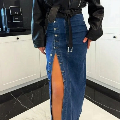 Saia Lorena™ Jeans com Abotoamento Frontal e Fenda Elegante