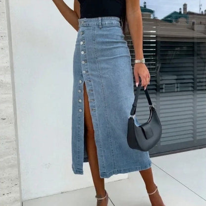 Saia Lorena™ Jeans com Abotoamento Frontal e Fenda Elegante