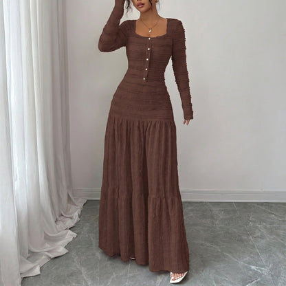 Vestido Longo Úrsula™ em Malha Plissada com Abotoamento Frontal