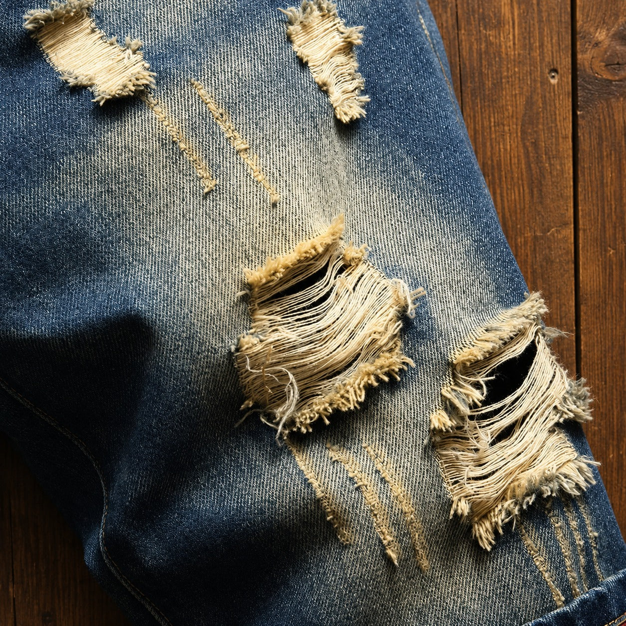 Shorts Dante™ em Jeans Premium com Lavagem Estonada