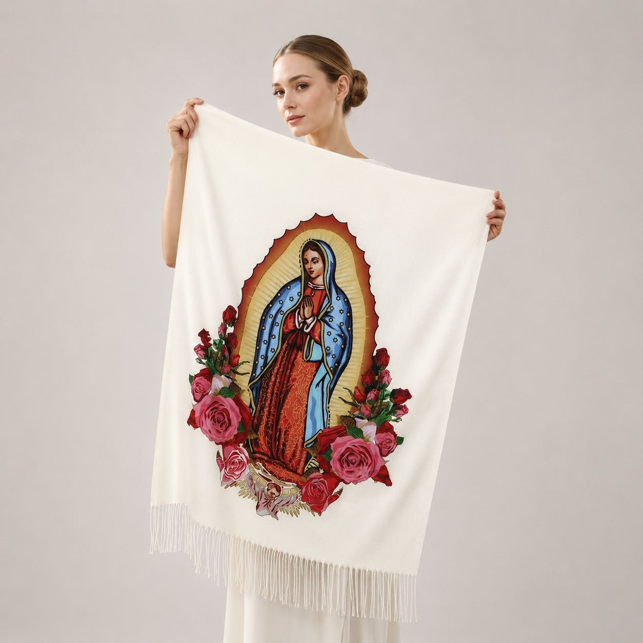 Cachecol Guadalupe™ em Cashmere com Acabamento Artesanal e Franjas Delicadas
