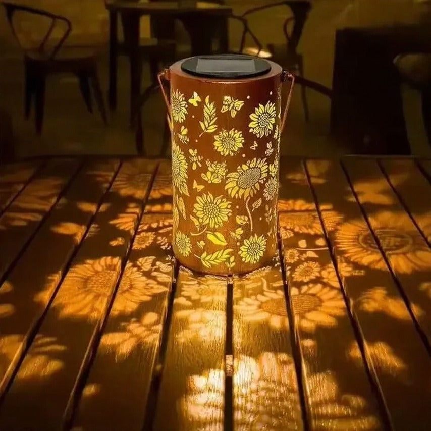Lanterna Solar Sunshine™ com Projeção Floral e Resistênica à Água