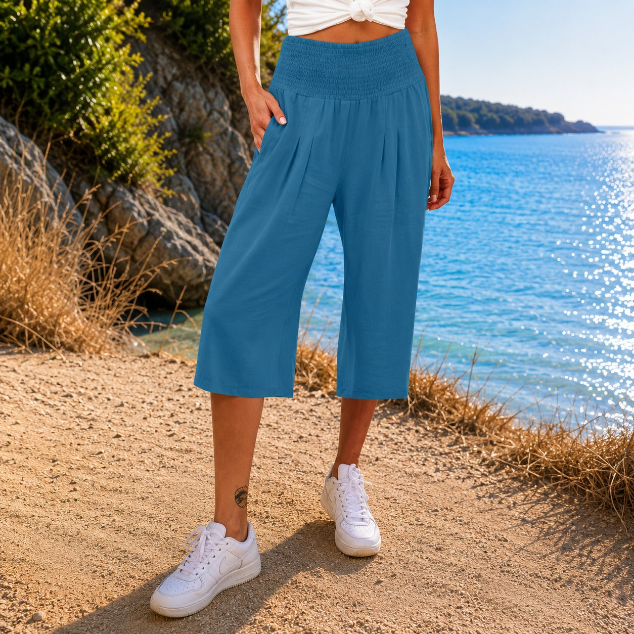 Calça Pantacourt Rosetta™ em Linho de Algodão com Cós Franzido Elegante