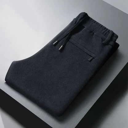 Calça Winston™ em Veludo Cotelê com Cintura Elástica / Um Esporte Fino Versátil com Conforto Térmico e Liberdade!
