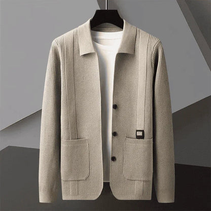 Cardigan Nolan™ em Tricô Texturizado com Acabamento Premium / Sofisticação Casual para os Dias Mais Frescos!