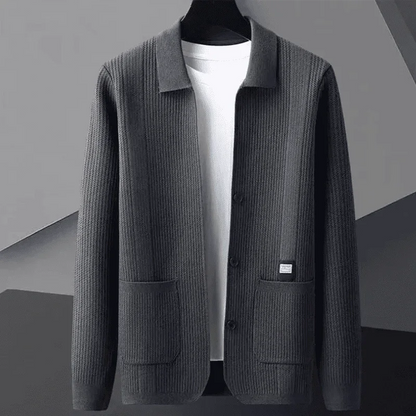 Cardigan Nolan™ em Tricô Texturizado com Acabamento Premium / Sofisticação Casual para os Dias Mais Frescos!