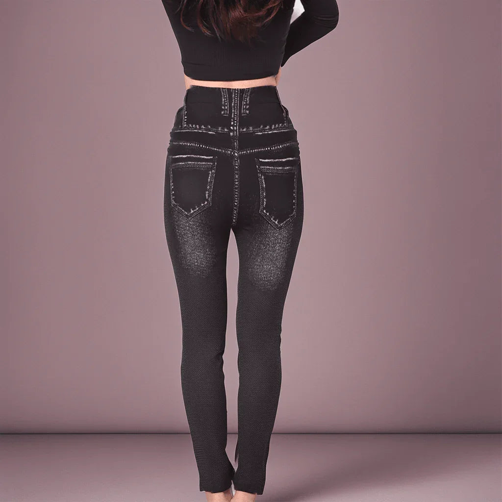 Calça Jeans de Lycra La Belle / A Única com Cintura Alta e Efeito Modelador para uma Elegância Incomparável!