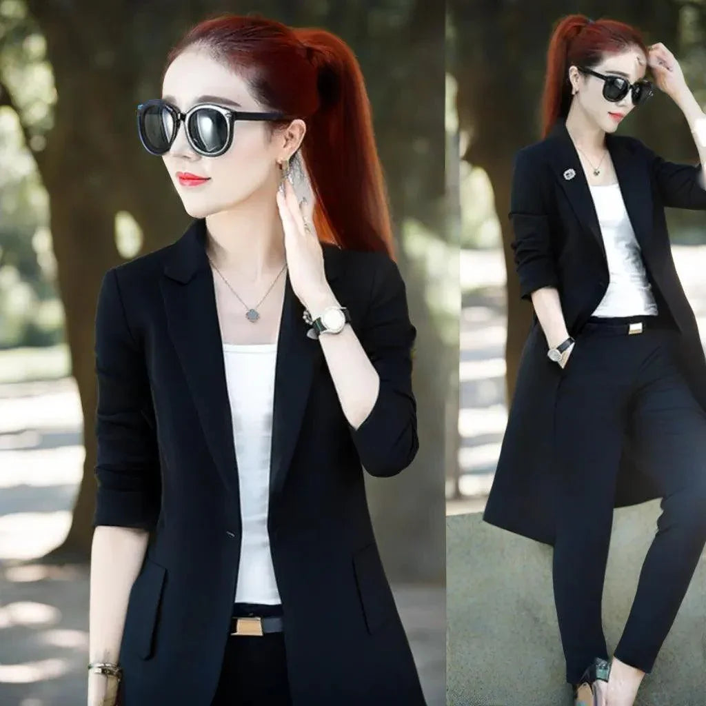 Blazer Casual Elizabeth™ Super Levinho com Broche  / O Único que Proporciona Sofisticação e Conforto na Medida Certa!