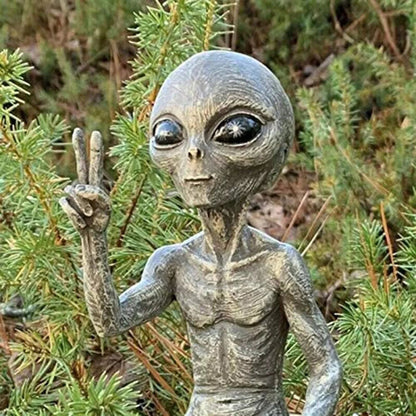 Irmãos Arcturianos / A Dupla de Alienígenas pronta para decorar sua Casa